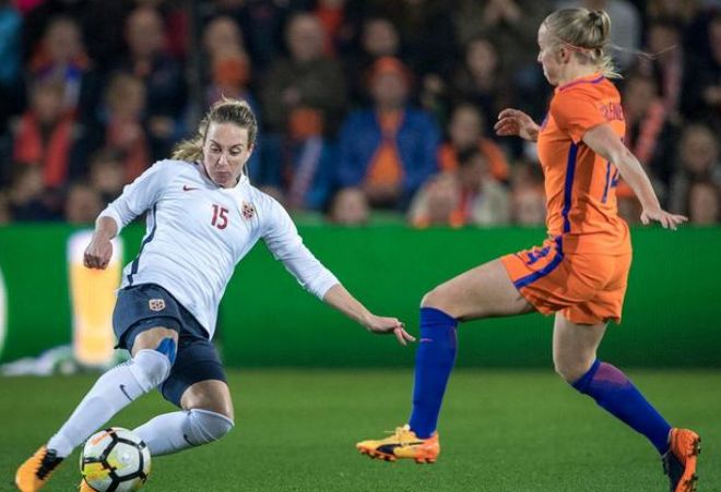 现象下的女 现象下的女