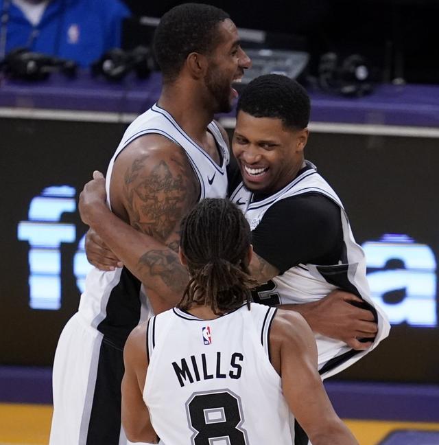 直塞低射破 直塞低射破